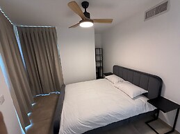 J&G Suites