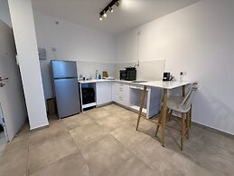 J&G Suites