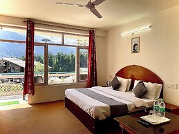 Hotel Lilly Inn Himalayan Snow views