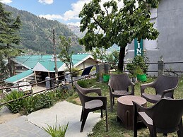 Hotel Alpine Himalayan View  Manali