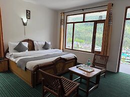 Hotel Alpine Himalayan View  Manali