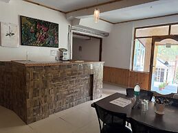 Hotel Alpine Himalayan View  Manali