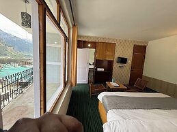 Hotel Alpine Himalayan View  Manali