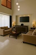 Arboleda Boutique Hotel Golf cart included