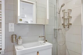 Champs-Élysées - 1BR