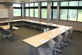 Oak Ridge International Hotel & Conf Cen