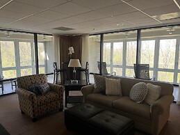 Oak Ridge International Hotel & Conf Cen