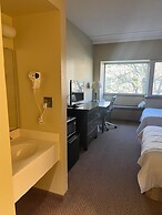 Oak Ridge International Hotel & Conf Cen