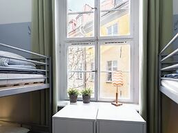 Castanea Old Town Hostel