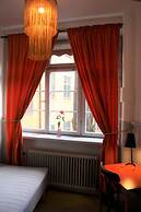Castanea Old Town Hostel
