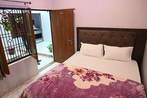 Ganpati Shri P. Guest House