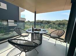 Leonarda Waterfront Residences