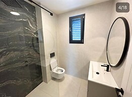 Leonarda Waterfront Residences