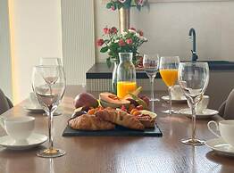 Leonarda Waterfront Residences