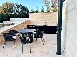 Leonarda Waterfront Residences