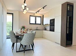 Leonarda Waterfront Residences