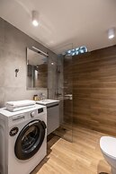 Stylish 1BR Retreat Near Alimos Beach Tram