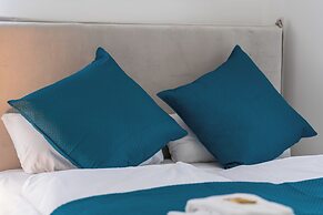 Lit Living-Luxury-Box Spring - Parking