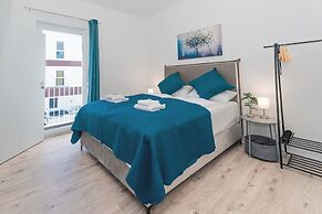 Lit Living-Luxury-Box Spring - Parking
