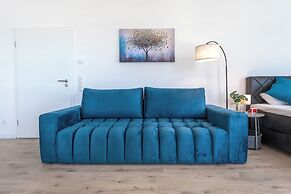 Lit Living-Luxury-Box Spring - Parking