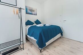 Lit Living-Luxury-Box Spring - Parking