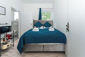 Lit Living-Luxury-Box Spring - Parking