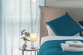 Lit Living-Luxury-Box Spring - Parking