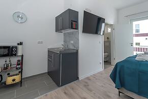 Lit Living-Luxury-Box Spring - Parking