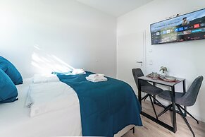 Lit Living-Luxury-Box Spring - Parking