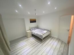 3 Bedrooms Cozy House - Loughborough