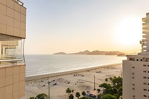 Flat beira-mar com piscina na cobertura