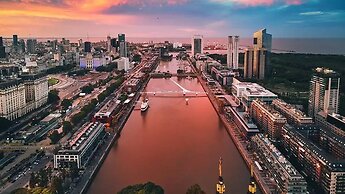 Deluxe Apartments Downtown by BueRentals