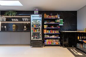 Breeze Residence By Carpediem