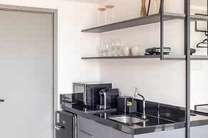 Breeze Residence By Carpediem