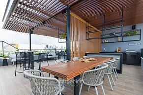 Breeze Residence By Carpediem