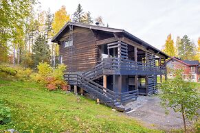 Charming Cabin with Private Sauna