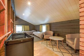 Charming Cabin with Private Sauna