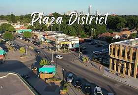 Modern 1B Studio Oasis Plaza District Access 32C