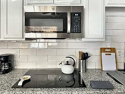 Modern 1B Studio Oasis Plaza District Access 32C