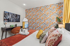 Prime City Condo II Parking Skyline