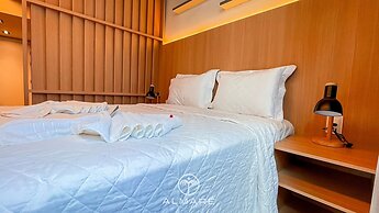 Setai Yacht Premium II - By Almare Flats