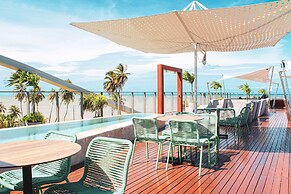 Setai Yacht Premium II - By Almare Flats