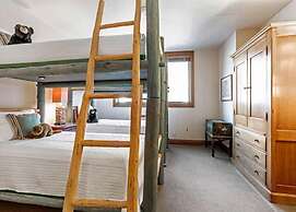 Ski in, Ski out 3 Bedroom Condo at the Beaver Creek Lodge