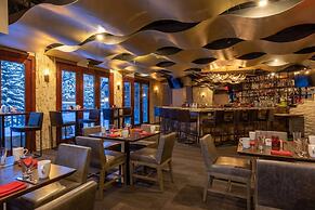 Ski in, Ski out 3 Bedroom Condo at the Beaver Creek Lodge