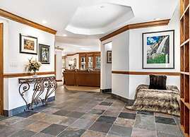 Ski in, Ski out 3 Bedroom Condo at the Beaver Creek Lodge