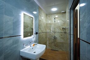Chehran Hotel