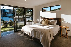 The Clearview House - Lake Views