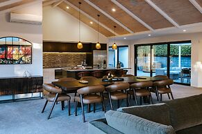 The Clearview House - Lake Views