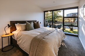 The Clearview House - Lake Views