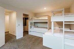 The Clearview House - Lake Views